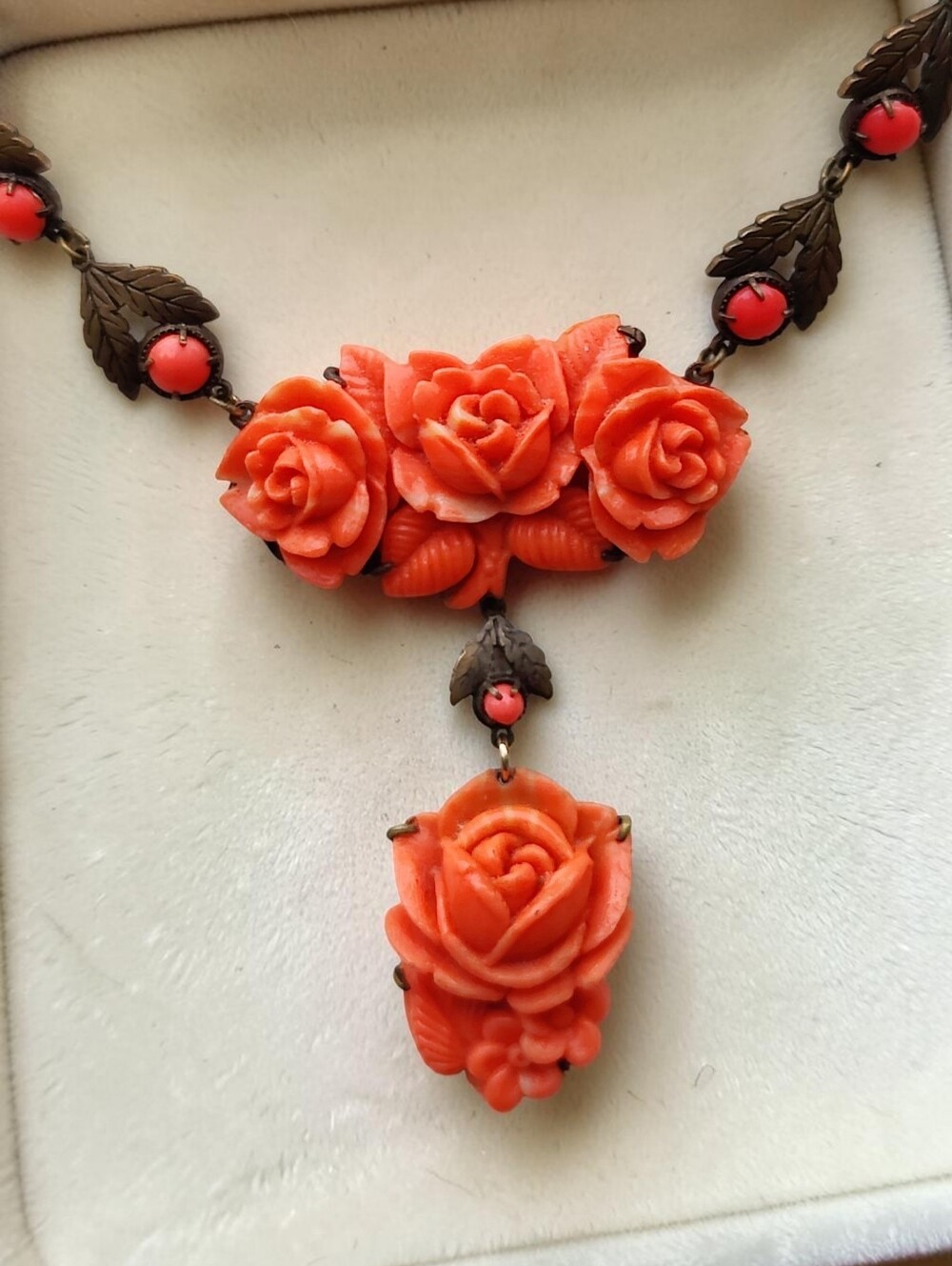 Antique Molded Coral Celluloid Roses Necklace